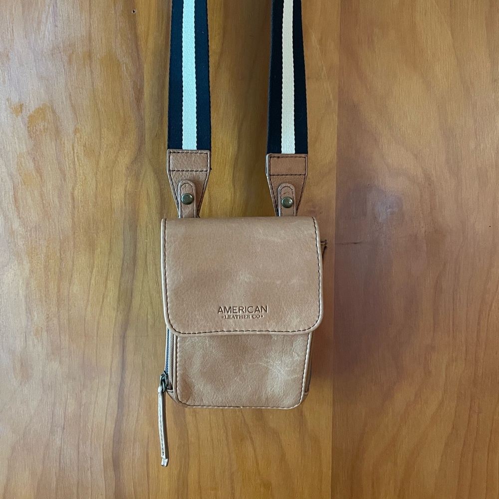 American Leather Co crossbody bag w/ wallet